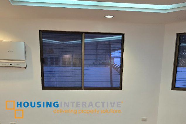 for lease 2 storey house 4br with parking in valle verde 1