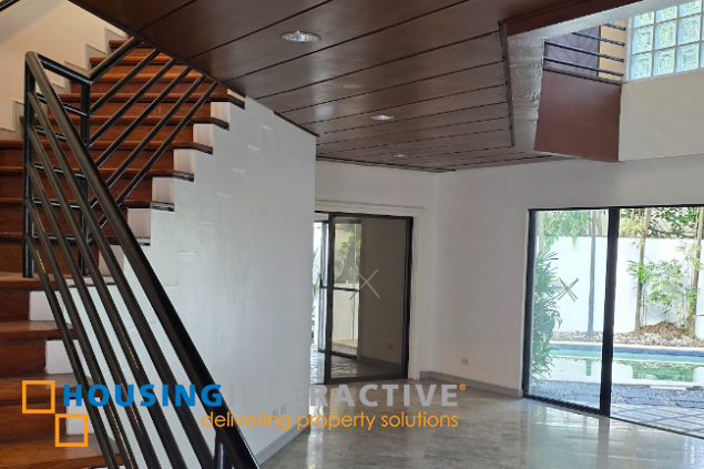 for lease 2 storey house 4br with parking in valle verde 1