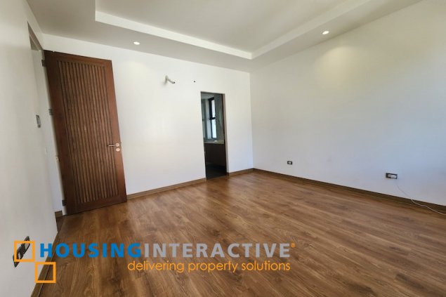 brand new 3 storey 5br house with parking for sale in mckinley hill village