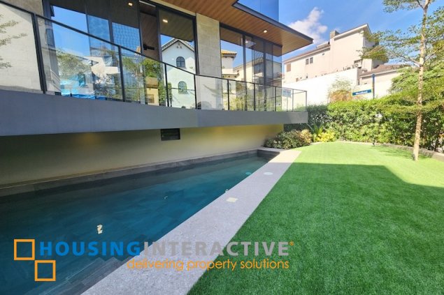brand new 3 storey 5br house with parking for sale in mckinley hill village