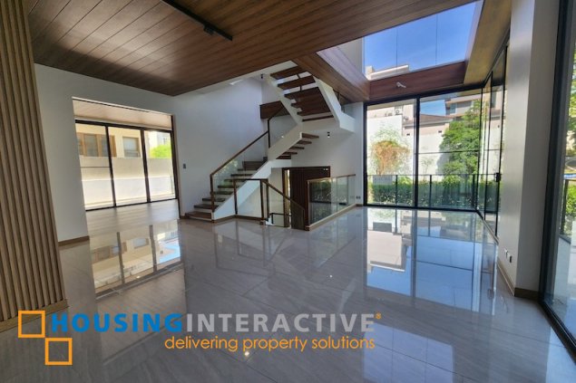 brand new 3 storey 5br house with parking for sale in mckinley hill village