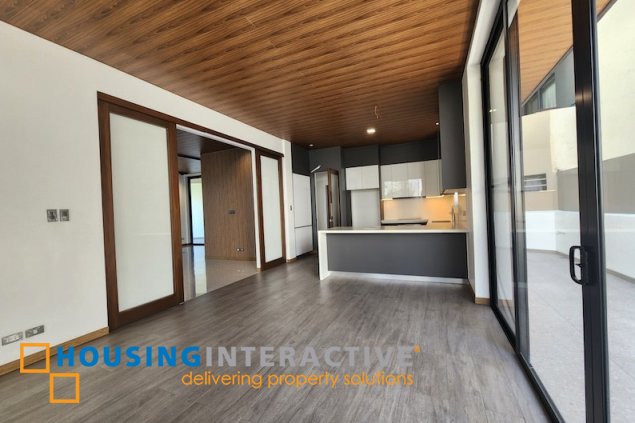 brand new 3 storey 5br house with parking for sale in mckinley hill village