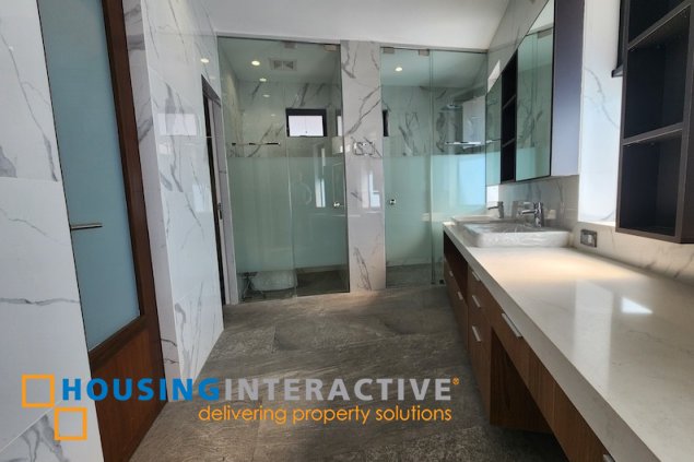 brand new 3 storey 5br house with parking for sale in mckinley hill village