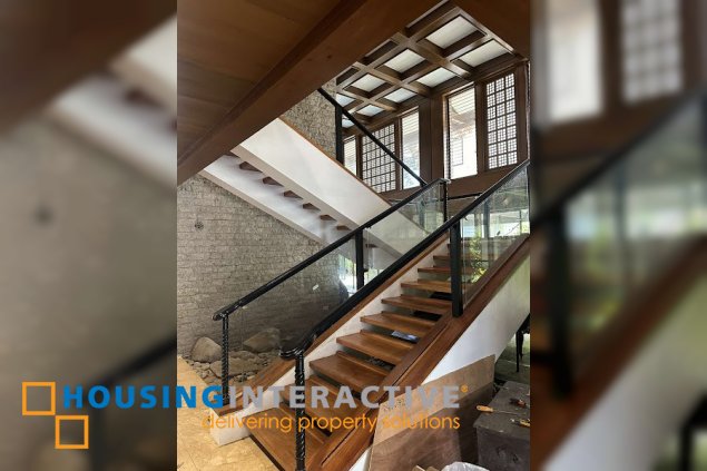 for lease/rent 2 story house in ayala alabang