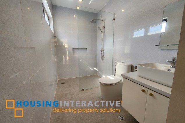 4br house and lot for sale in cittadella executive village