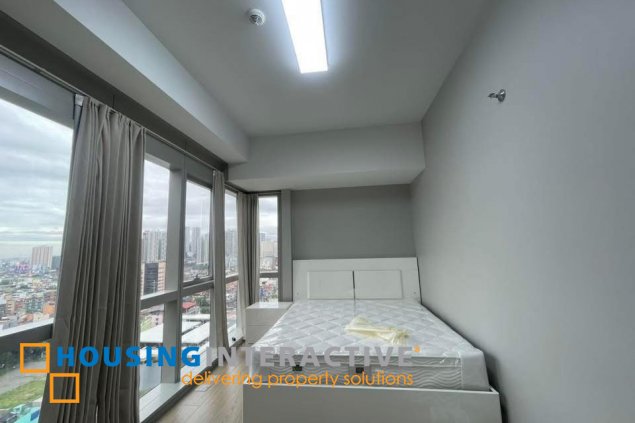 fully furnished 3br unit with parking for lease in uptown arts residence