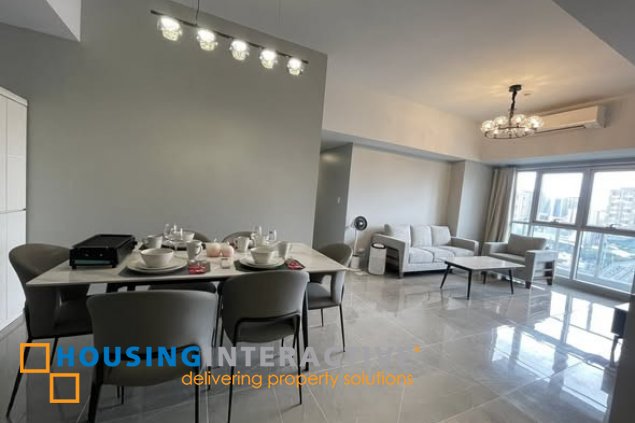 fully furnished 3br unit with parking for lease in uptown arts residence