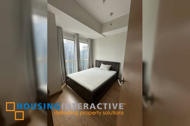 fully furnished 1br unit with balcony for lease in time square west