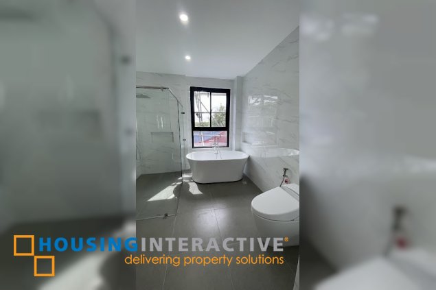 for sale 3-storey house in ayala westgrove heights, silang, cavite