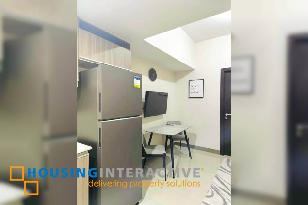 fully furnished 1br unit with balcony for lease in park mckinley west