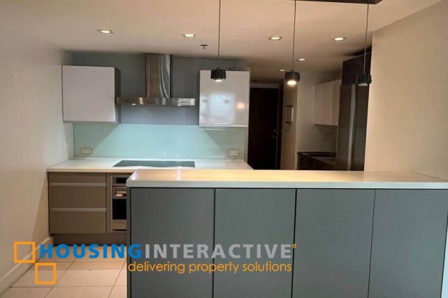 fully furnished 3br unit with parking for lease in luna gardens