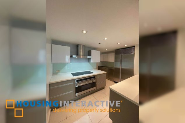 fully furnished 3br unit with parking for lease in luna gardens