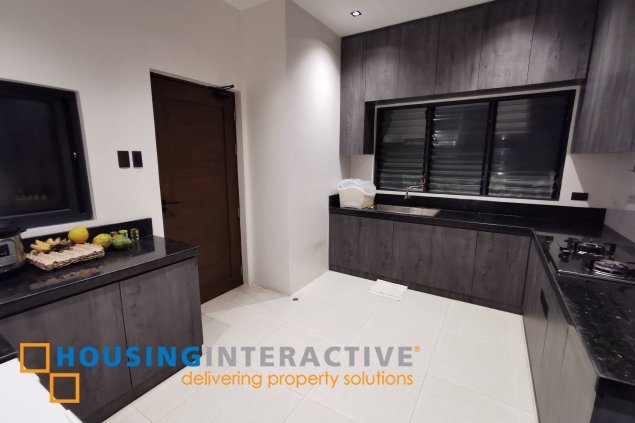 6br house for sale in brentville international village, laguna