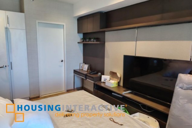 furnished 1br unit with balcony for lease in st. francis shangri-la place