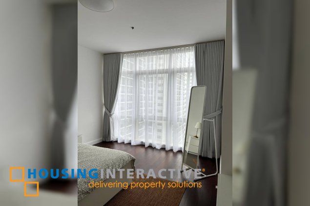 fully furnished 2br unit with parking for sale in west gallery place