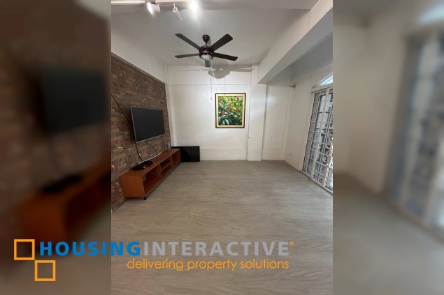 4 storey townhouse 3br with parking for sale in quezon city