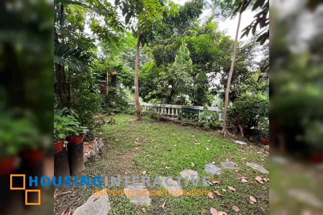 elevated 2 storey house with basement and view for sale in blue ridge a