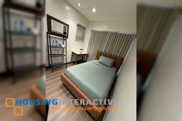 fully furnished three storey townhouse unit for lease in qc