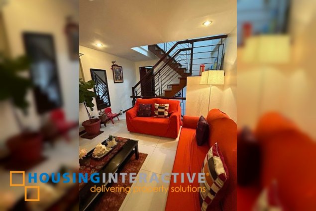 for sale prime 3-storey townhouse with basement, garden & garage in kapitolyo