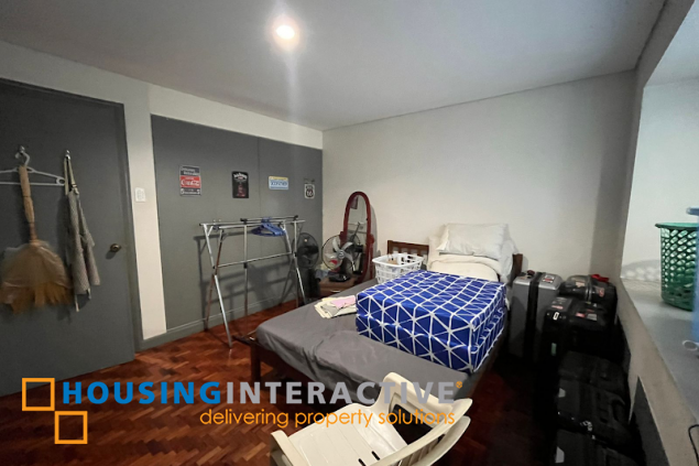 for sale 3 storey corner unit townhouse in new manila qc