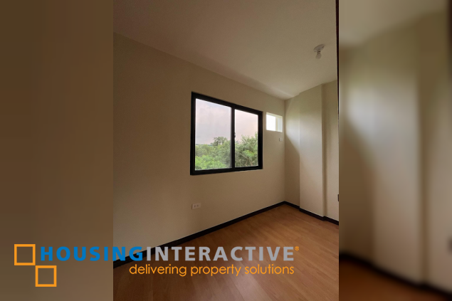 for sale 2 storey residential/commercial townhouse in milleon homes, novaliches quezon city