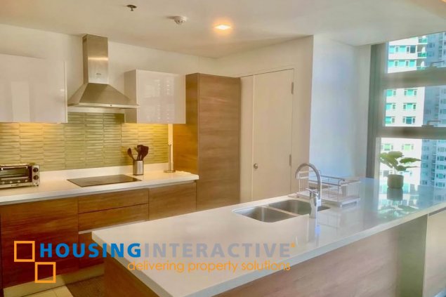 fully furnished 2br unit with parking for lease in garden towers