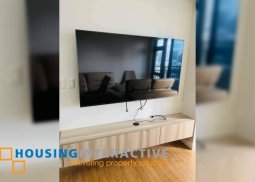 semi-furnished 3br unit with parking for rent in the sandstone at portico