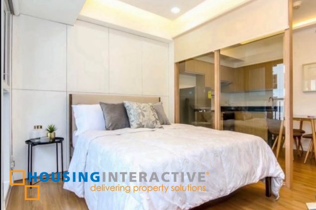 furnished studio unit with balcony for lease in one maridien