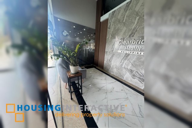 commercial building for sale in v. luna, quezon city