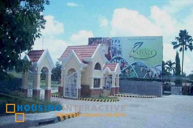 three storey semi-furnished house and lot for sale in tandang sora qc