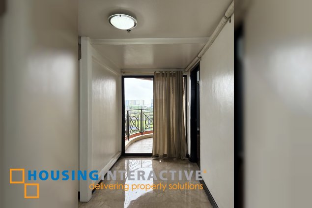 semi furnished 3 bedroom unit at bayview international for rent/sale