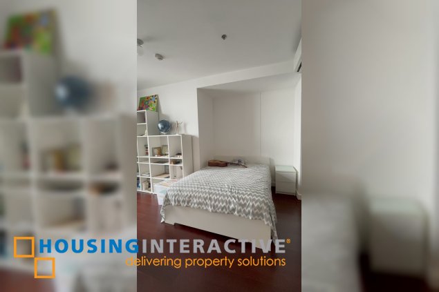 furnished 2br unit with parking for sale in west gallery place