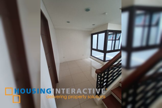 for sale 3 storey duplex townhouse in mandaluyong city