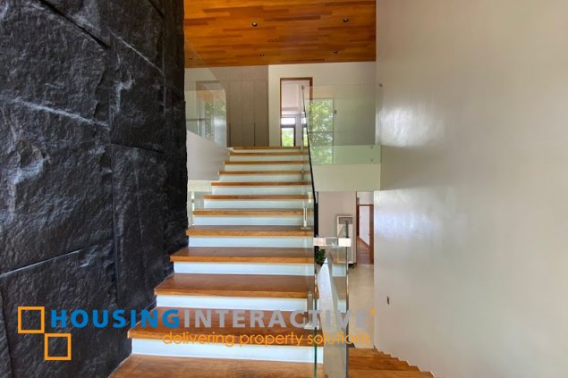 for sale 5 br brand new modern house in manila southwoods