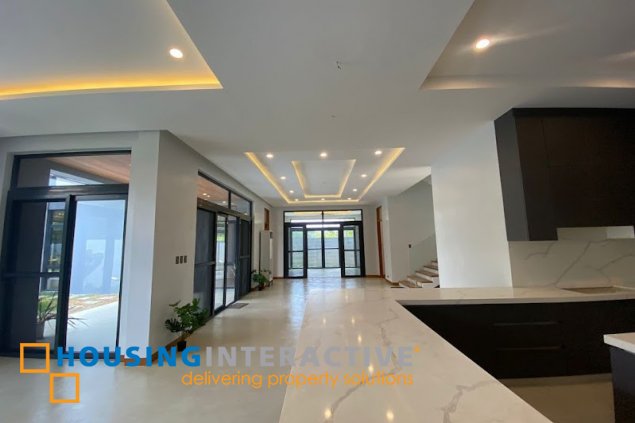 for sale 5 br brand new modern house in manila southwoods