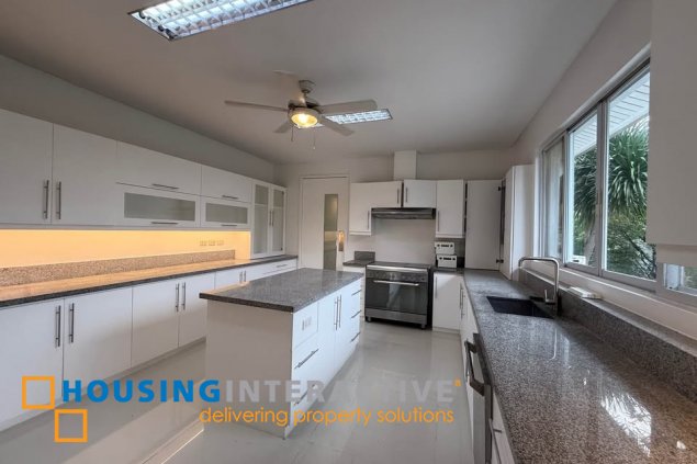 5br house and lot for sale in dasmarinas village