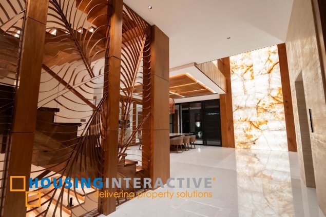 ayala alabang brand new house for sale with elevator