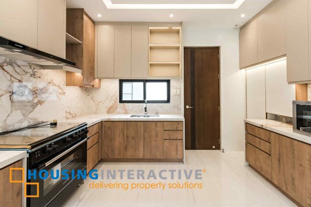 house & lot for sale in bf west executive village, parañaque