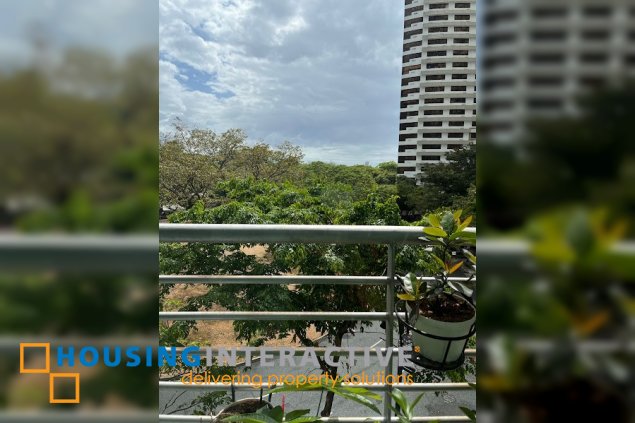 semi furnished 2br with balcony and parking for lease in taguig