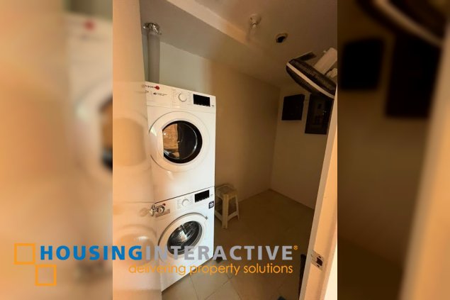 semi furnished 2br with balcony and parking for lease in taguig