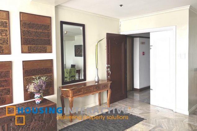 semi-furnished 3br unit with parking for lease in skyland plaza tower