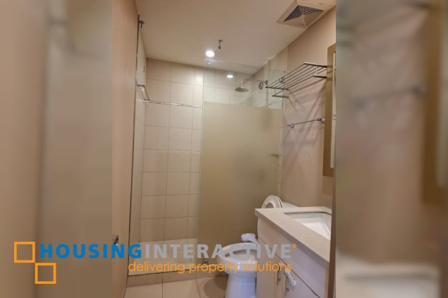 for lease furnished 2br unit in one rockwell east tower