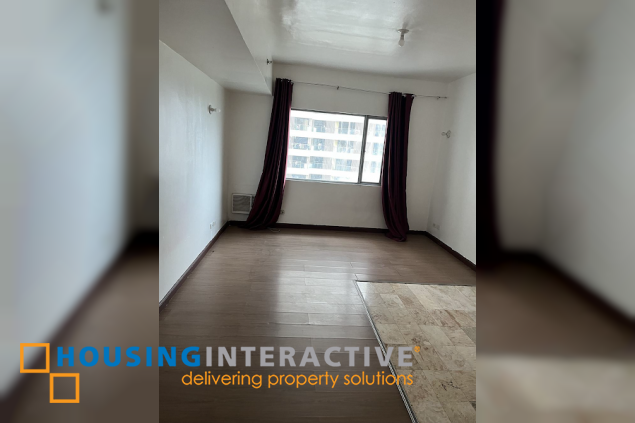 for sale studio unit in burgundy mckinley place, brgy. don galo, parañaque city