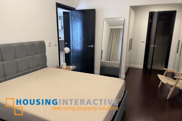 fully furnished 2br unit with parking for lease in west gallery place