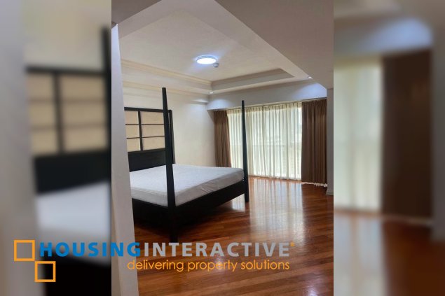 fully furnished 4br unit with parking for lease in forbes tower