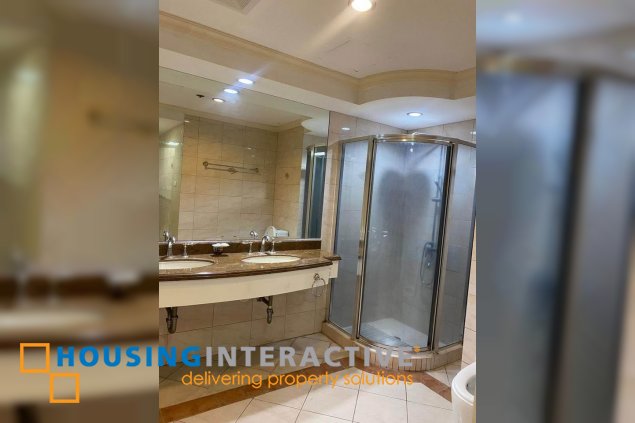 fully furnished 4br unit with parking for lease in forbes tower