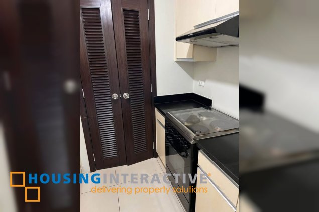 fully furnished 1br unit with balcony for lease in kroma tower