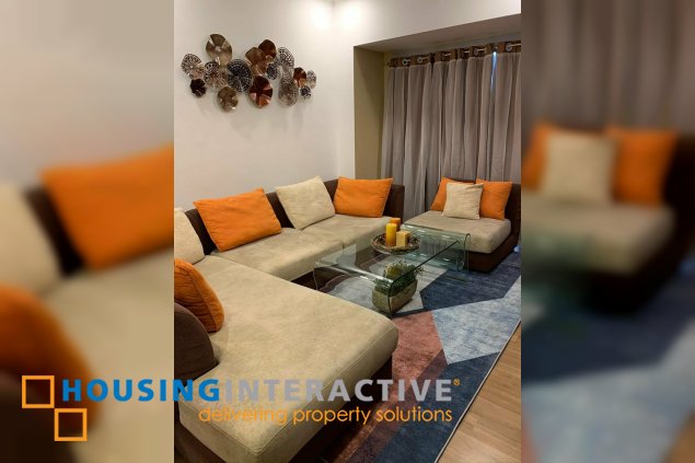 fully furnished 2br unit with parking for lease in one maridien