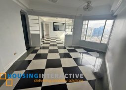 penthouse top floor unit for rush sale