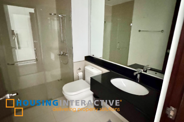 fully furnished 3br with parking for lease in the suites